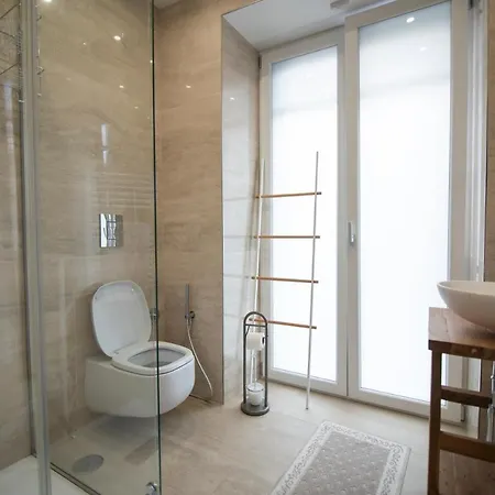 Private For Couple Into Centre Near Amalfi Coast & Salerno's Attactions Apartment *
